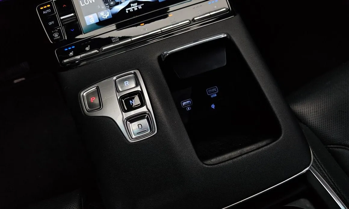 Hyundai Grandeur 2023 из KR, фото 8