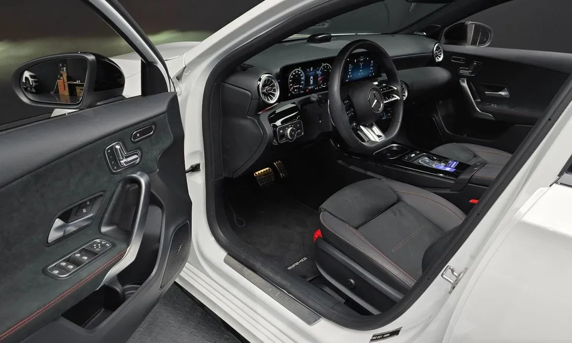 Mercedes-Benz A-Class — фото 10