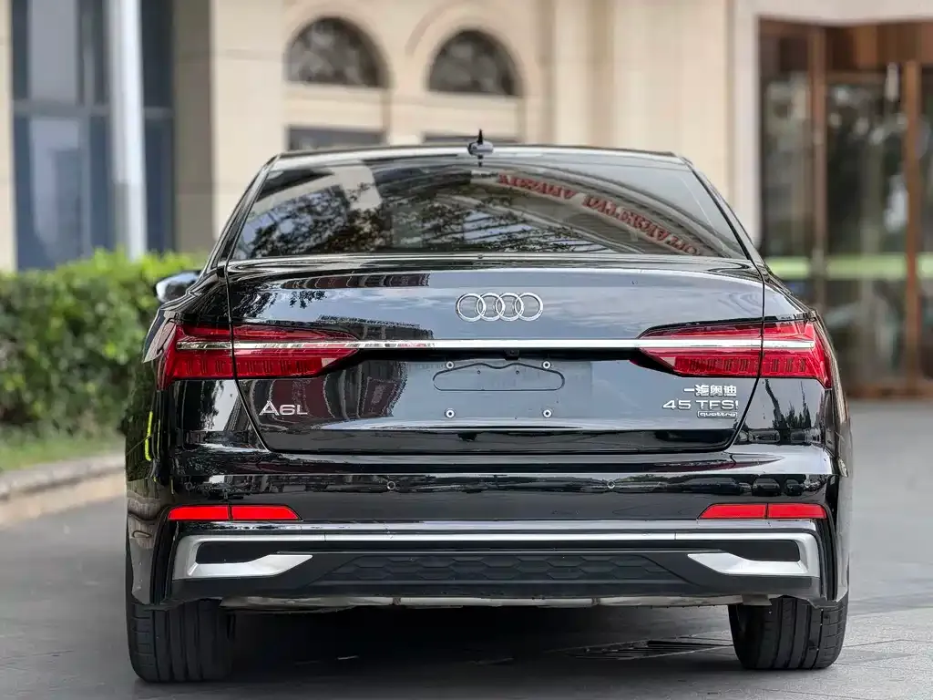 Audi A6L 2024 из CN, фото 6