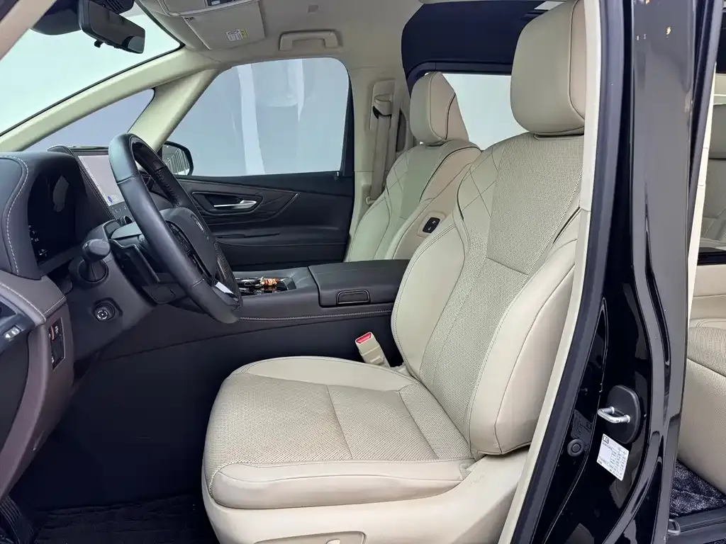 Toyota Vellfire — фото 5