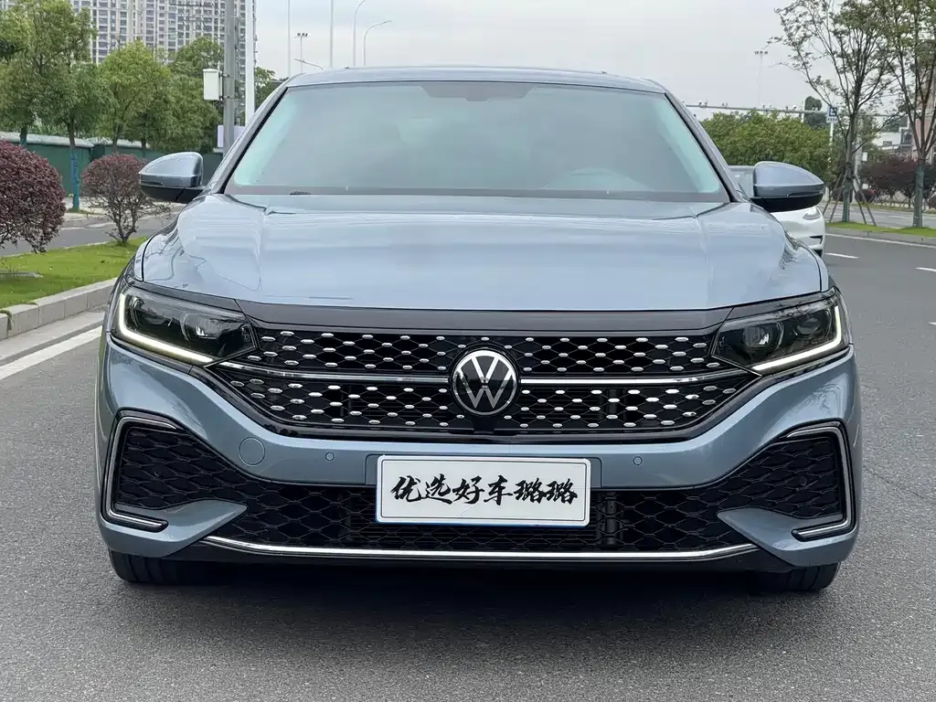 Volkswagen Passat — фото 6