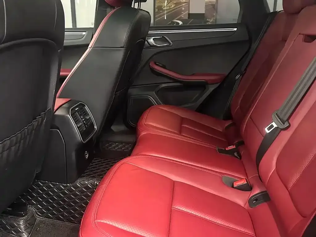 Porsche Macan 2022 из CN, фото 4