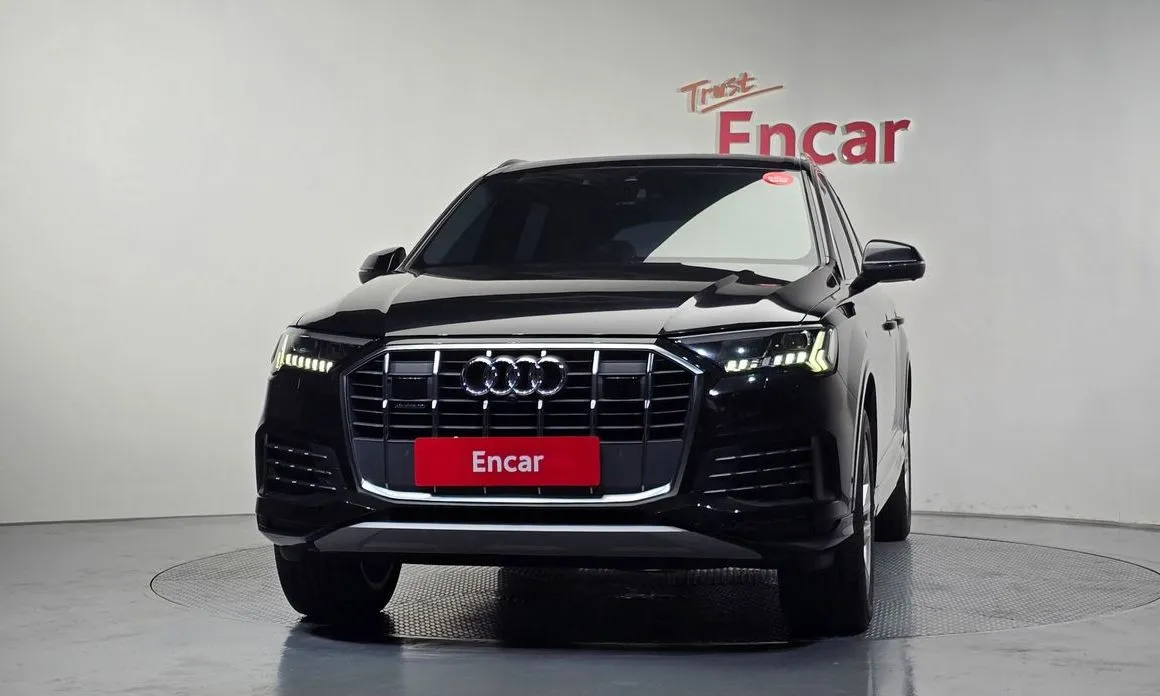 Audi Q7 2023 из KR, фото 4