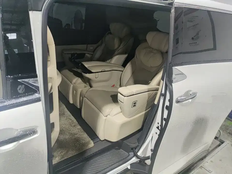 Toyota Alphard — фото 6
