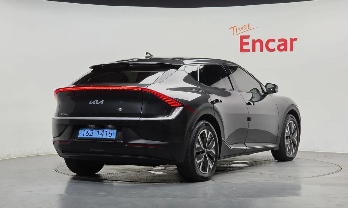 Kia EV6 — фото 6