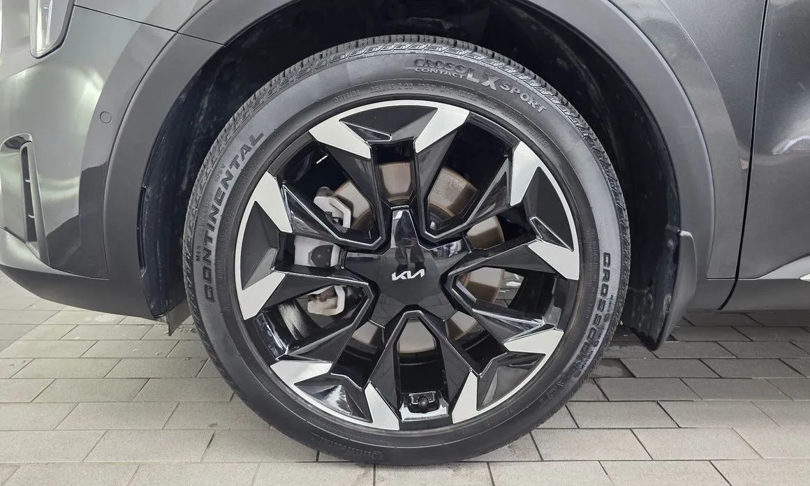 Kia Sorento — фото 9