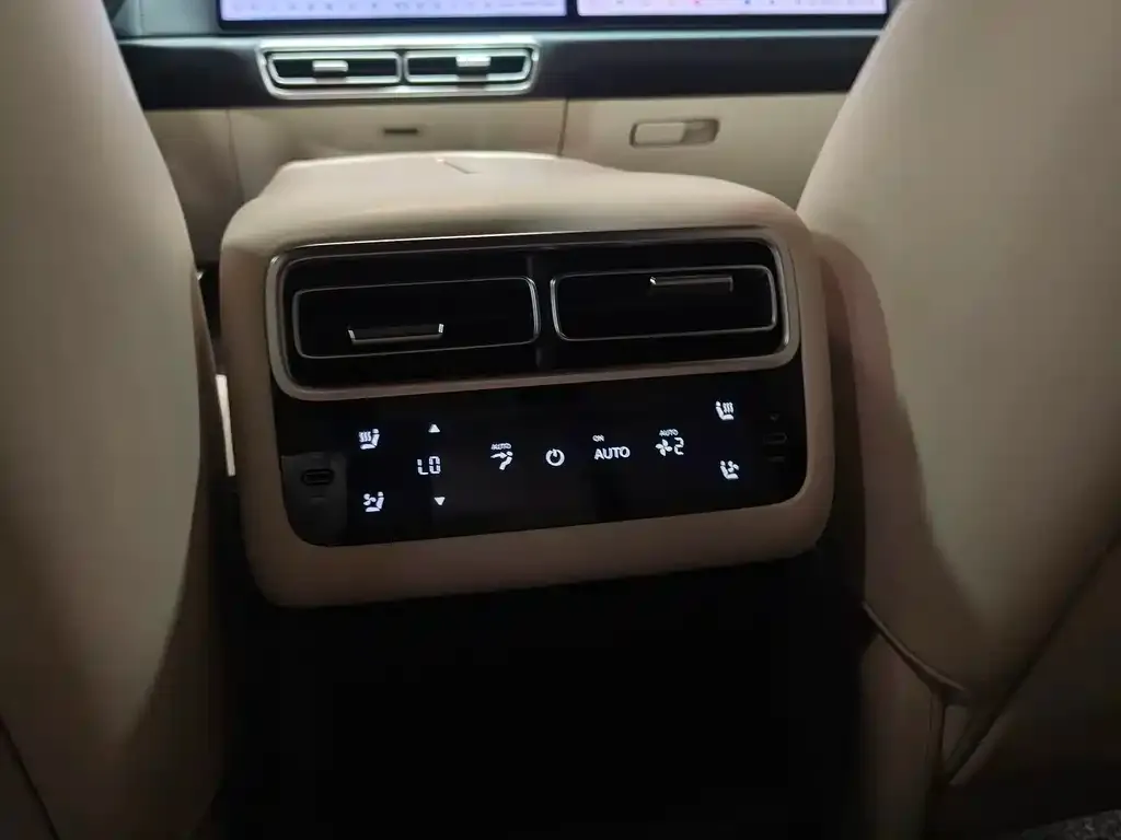 Li Auto L6 2024 из CN, фото 2