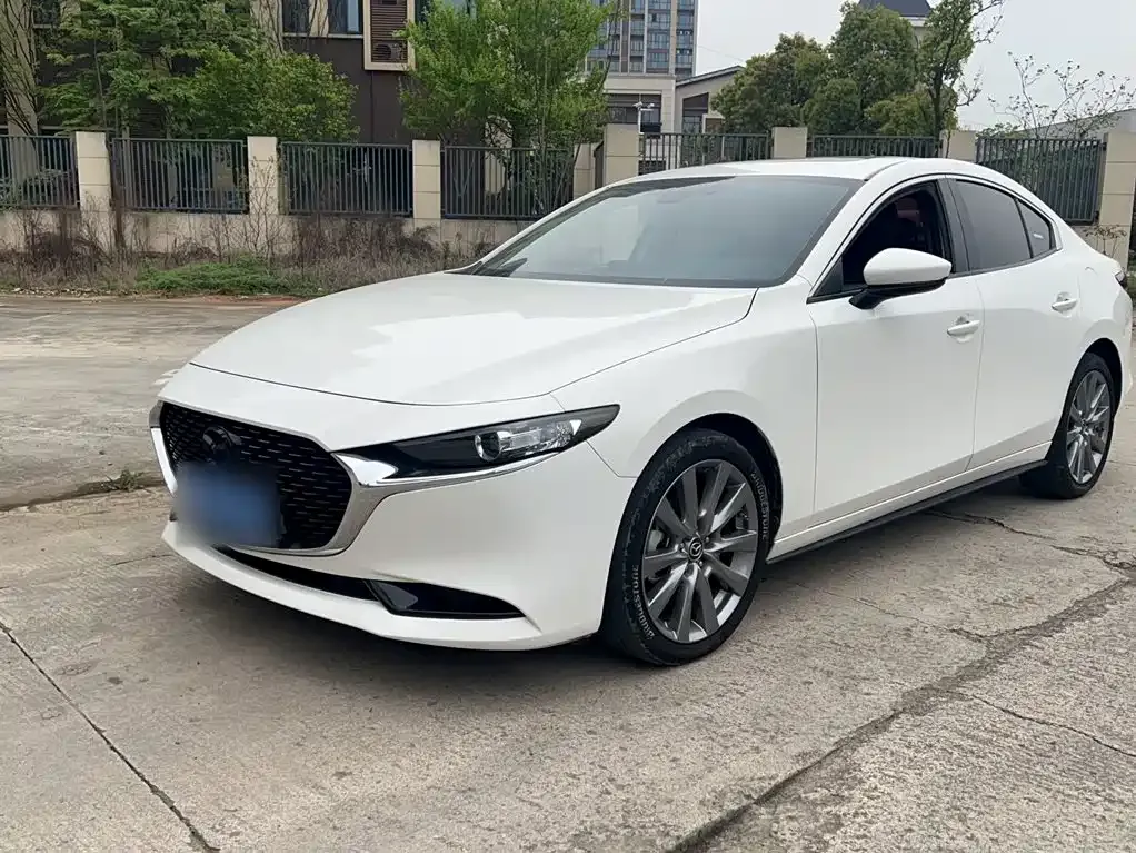 Mazda 3 Axela — фото 9