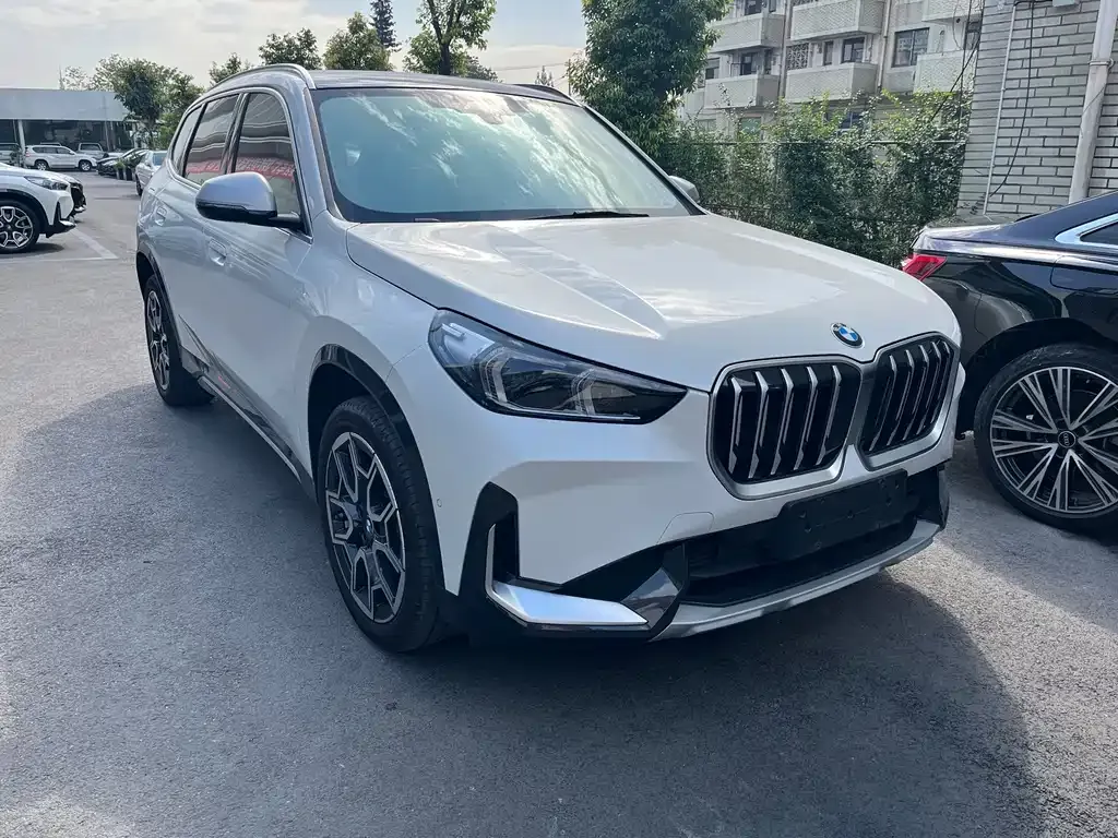 BMW X1 — фото 8