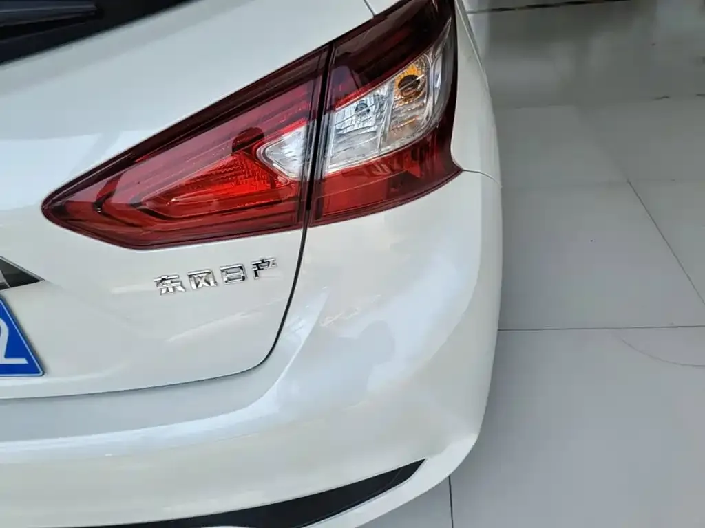Nissan Tiida 2023 из CN, фото 8
