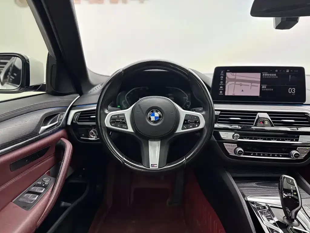 BMW 5 Series New Energy — фото 5