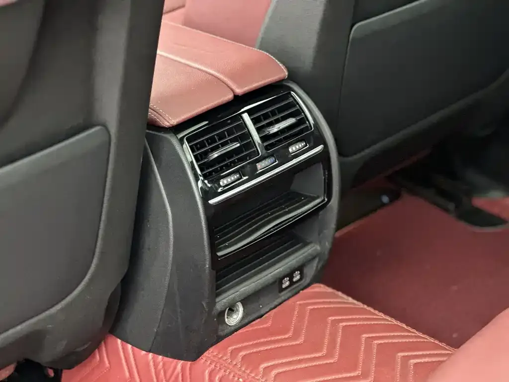 BMW 5 Series New Energy — фото 4