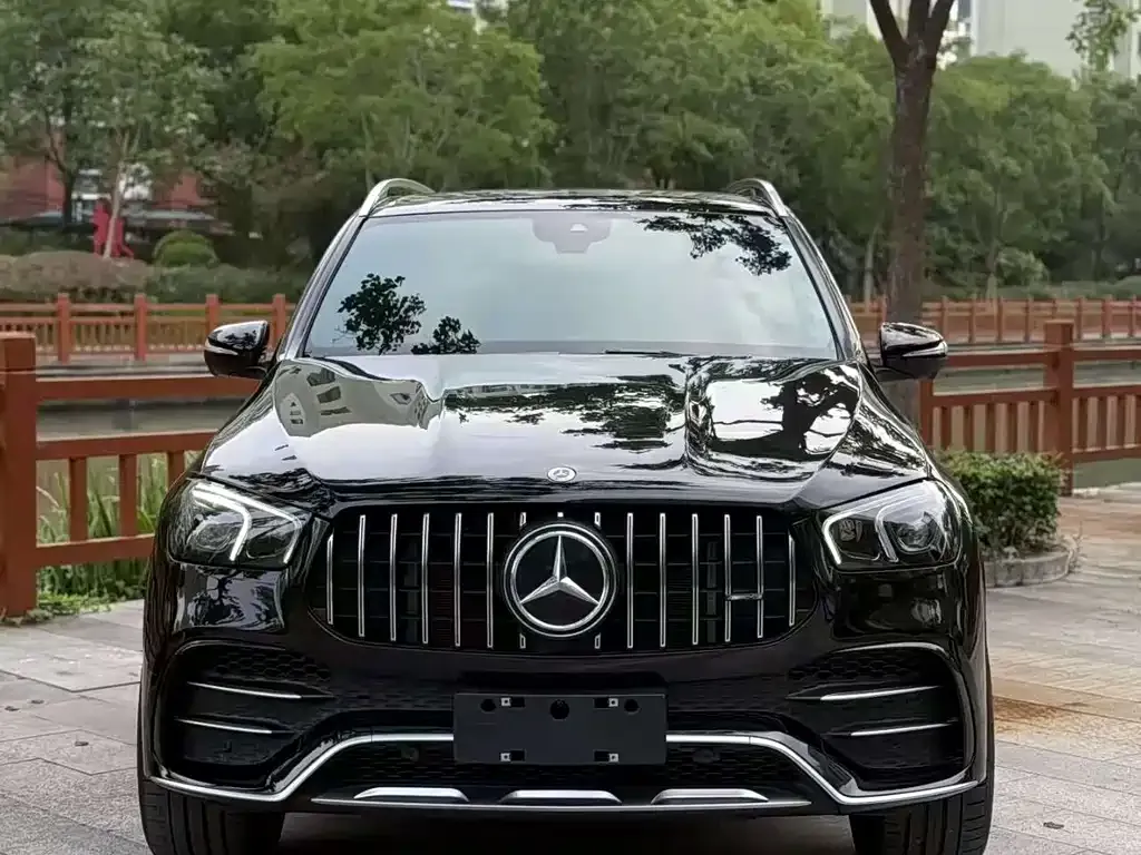 Mercedes-Benz GLE AMG — фото 1