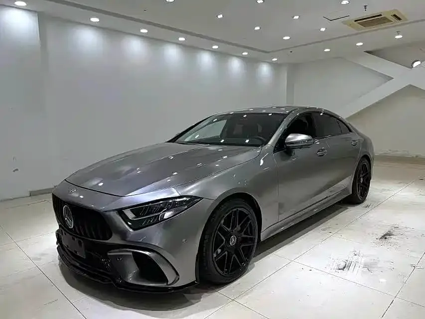 Mercedes-Benz CLS — фото 1