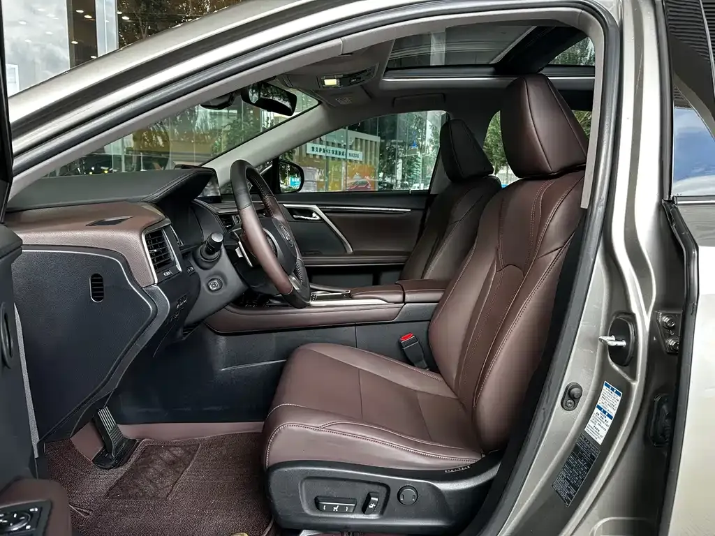 Lexus RX — фото 9