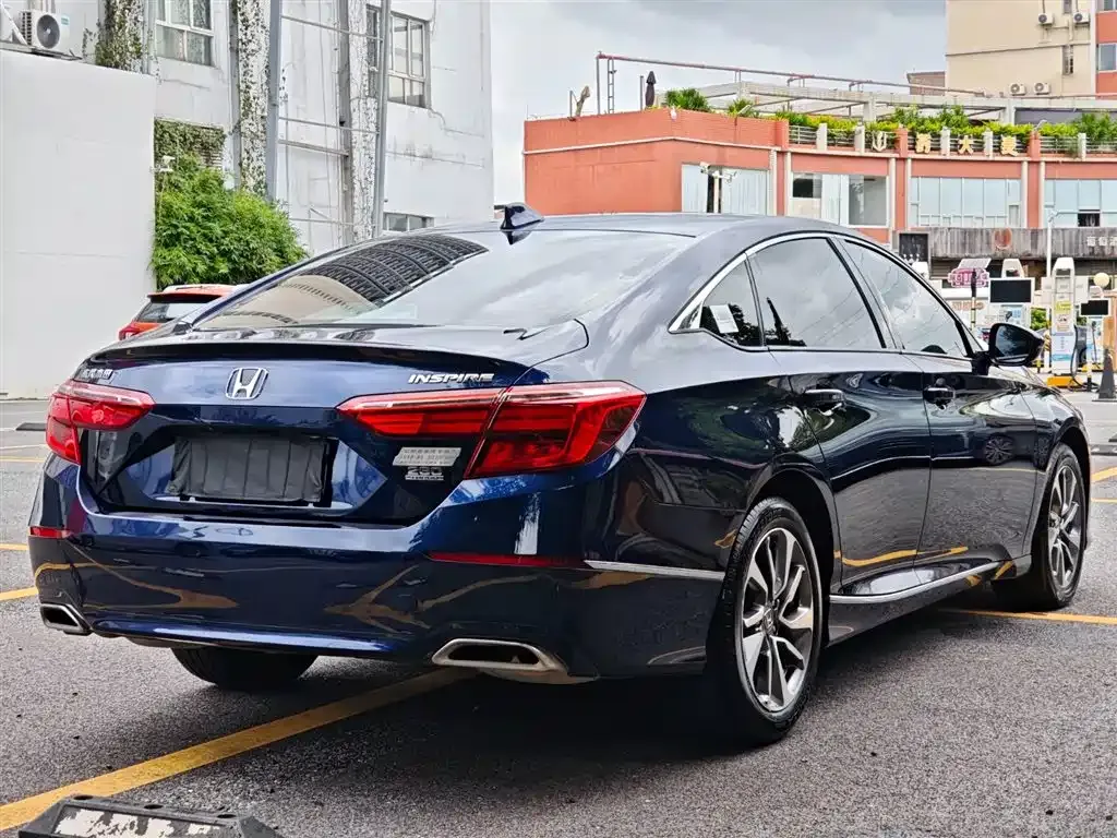 Honda Inspire — фото 9
