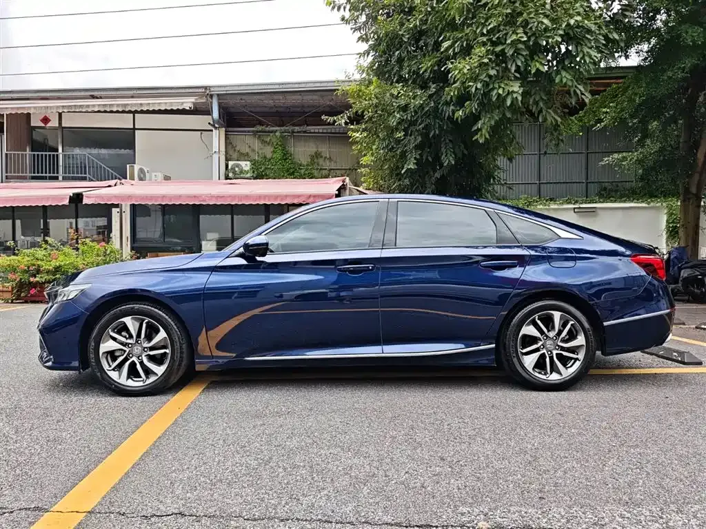 Honda Inspire — фото 10