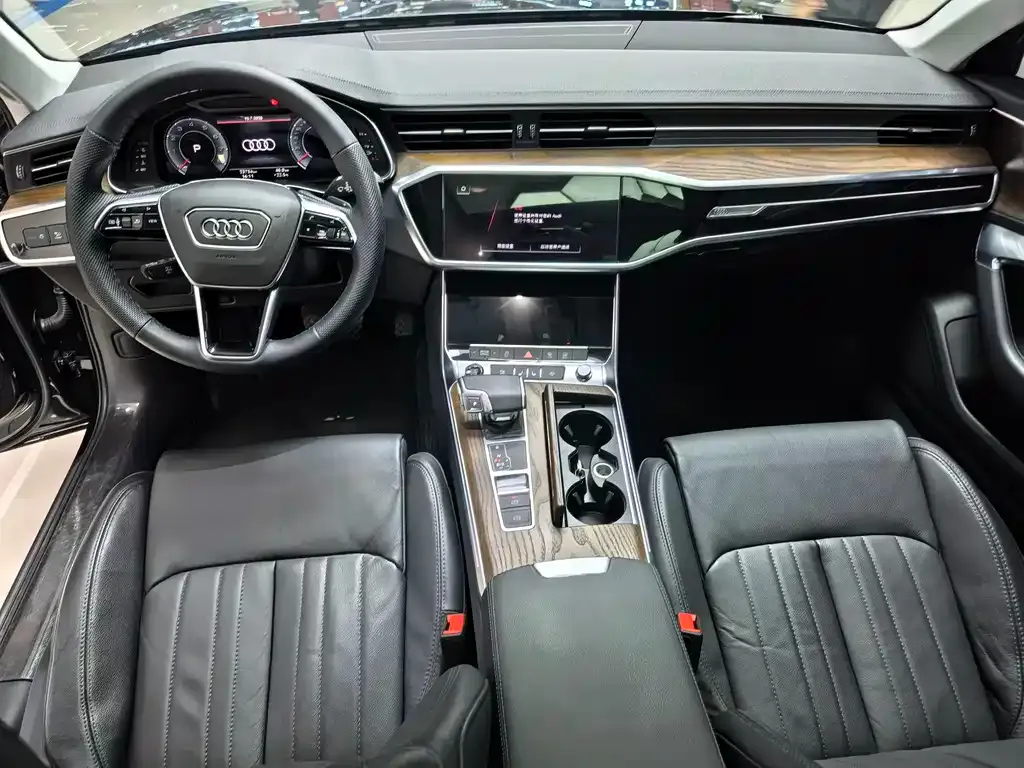 Audi A6L — фото 8