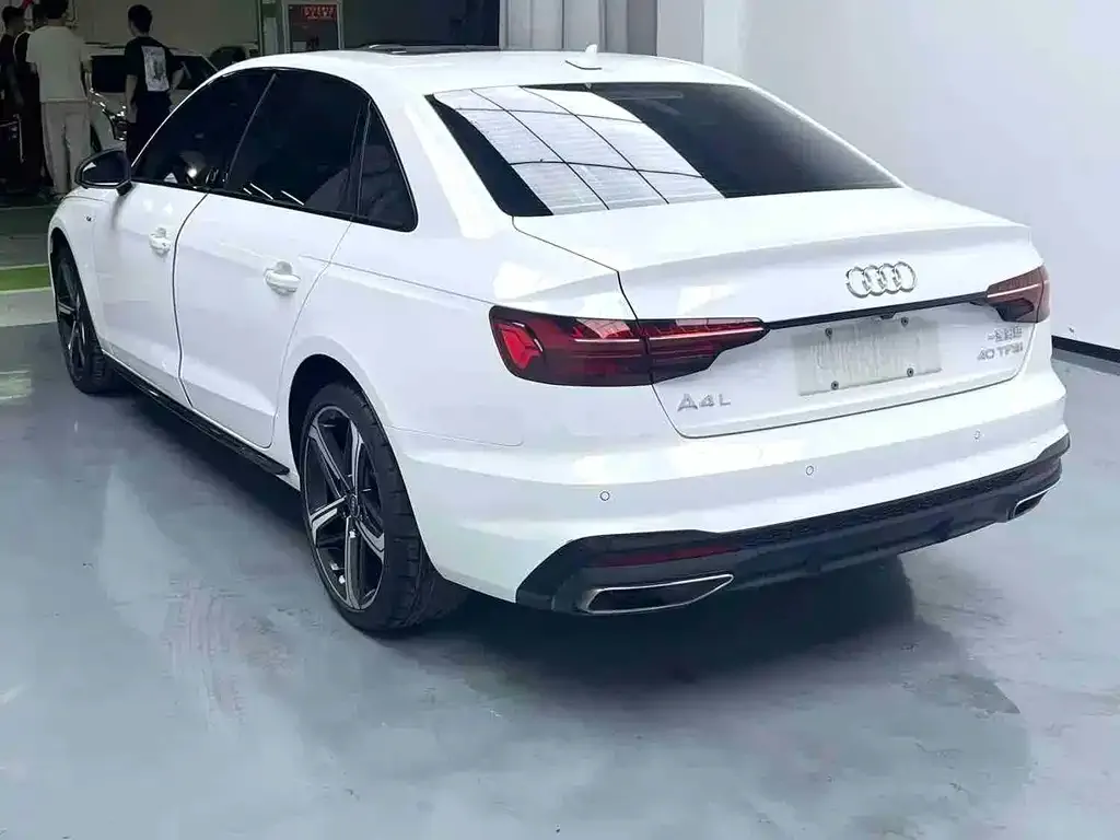 Audi A4L — фото 4