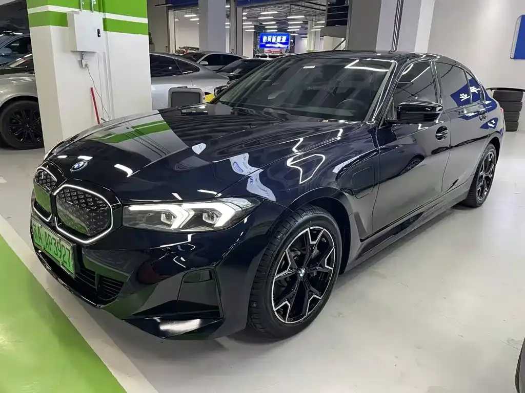BMW i3 — фото 1
