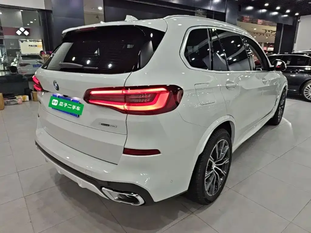 BMW X5 — фото 6