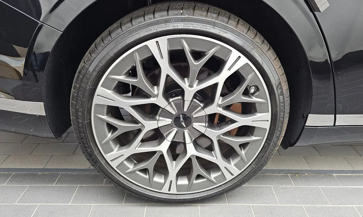Genesis G90 2025 из KR, фото 7