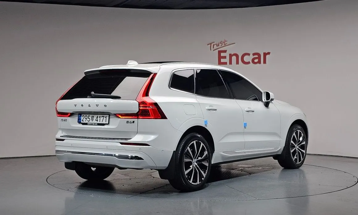 Volvo XC60 2023 из KR, фото 5
