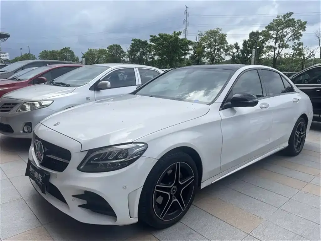 Mercedes-Benz C-Class — фото 1