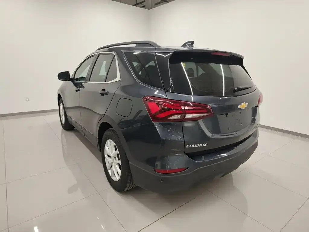 Chevrolet Equinox 2022 из CN, фото 2