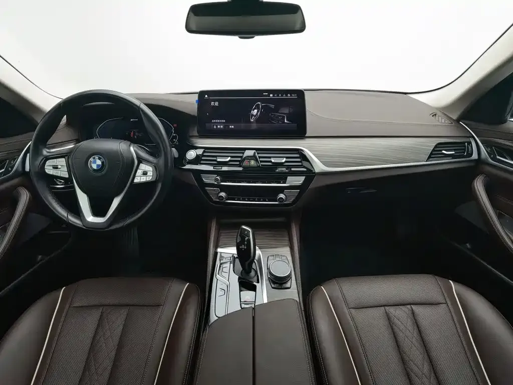 BMW 5 Series New Energy — фото 8