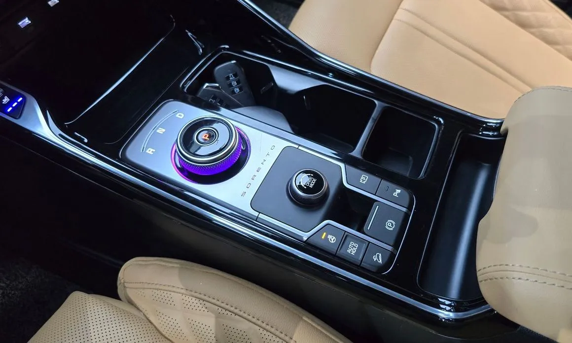 Kia Sorento — фото 10