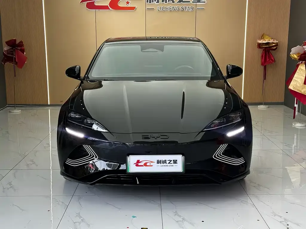 BYD Seal — фото 4