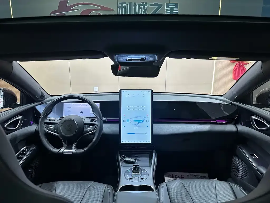 BYD Seal — фото 8
