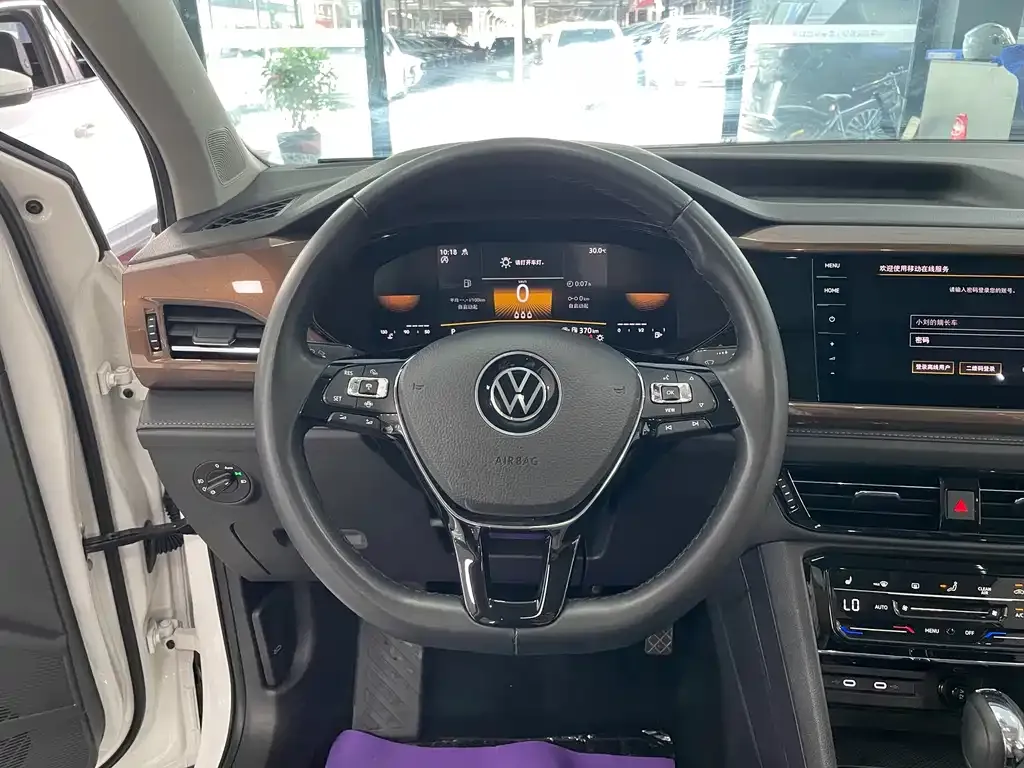 Volkswagen Tharu — фото 9