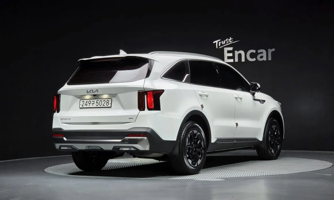 Kia Sorento — фото 5