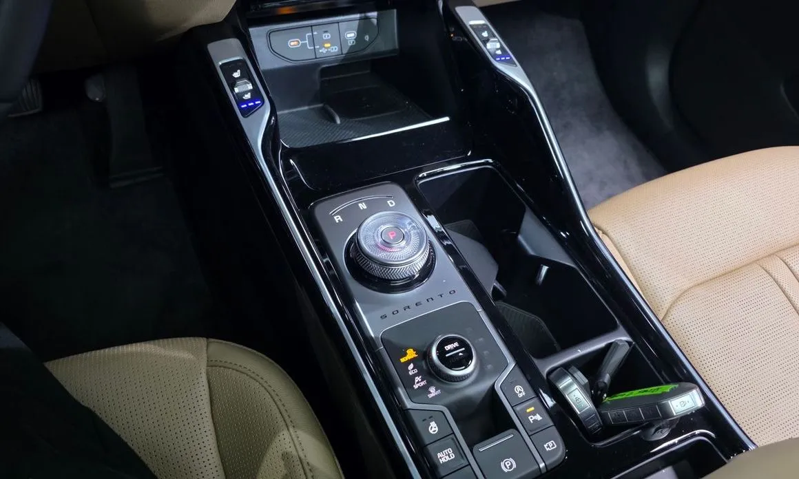 Kia Sorento — фото 10