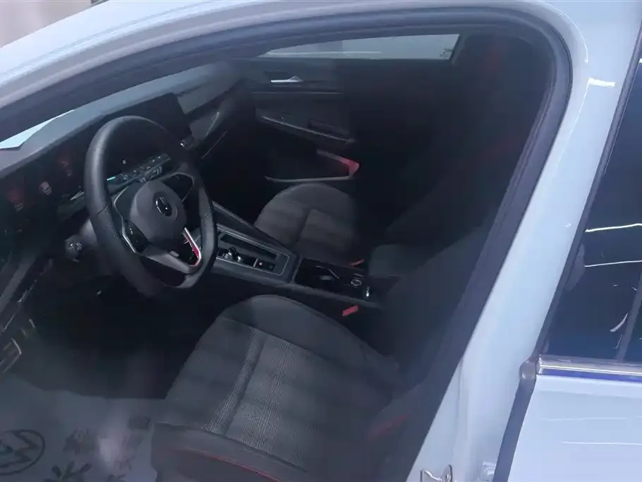Volkswagen Golf GTI — фото 2