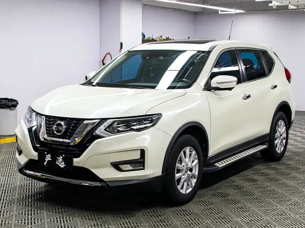 Nissan X-Trail — фото 1