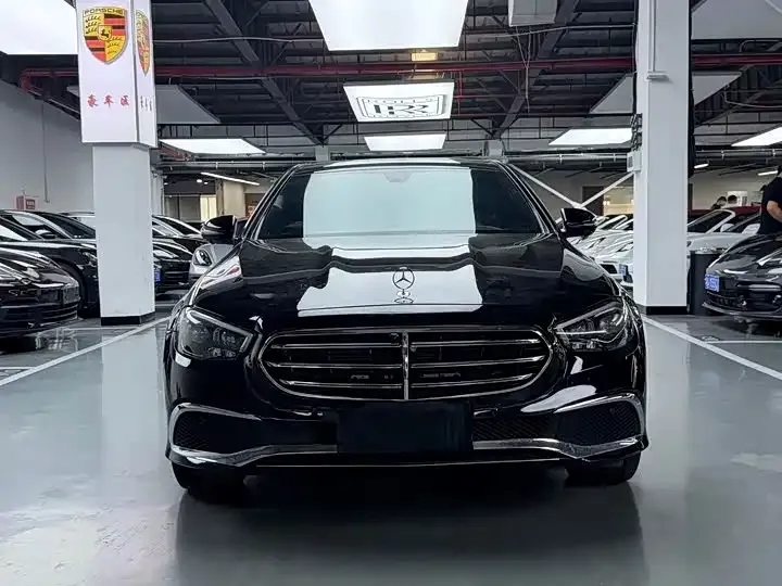 Mercedes-Benz E-Class — фото 10