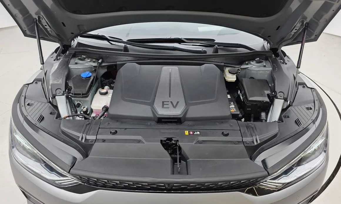 Kia EV6 — фото 7