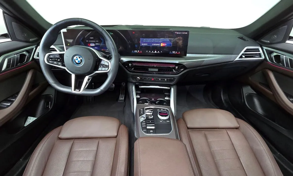 BMW i4 — фото 10