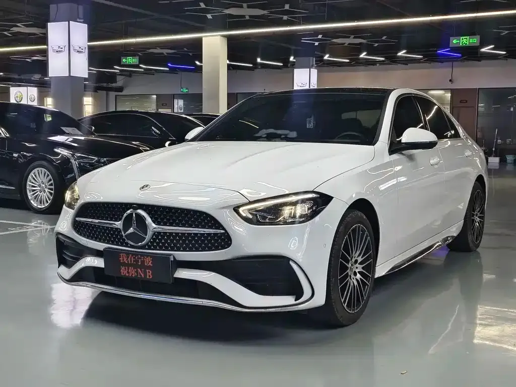 Mercedes-Benz C-Class — фото 1