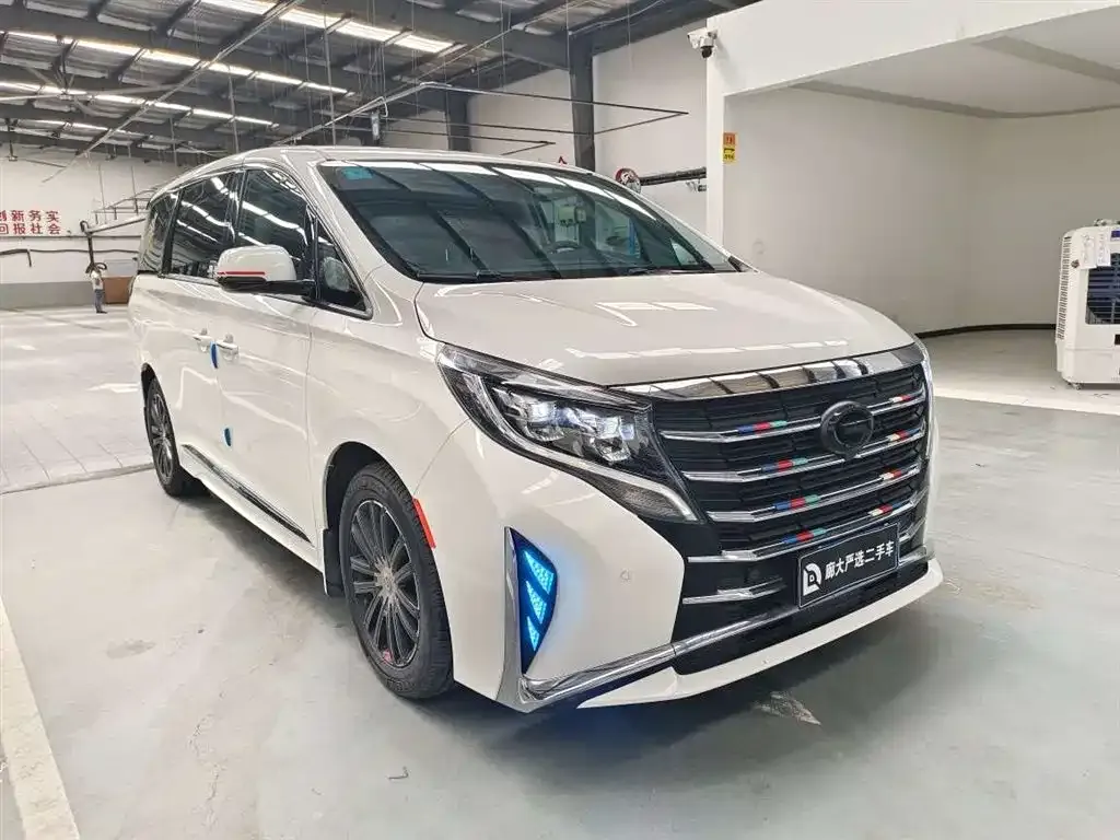 GAC Motor Trumpchi M8 — фото 10