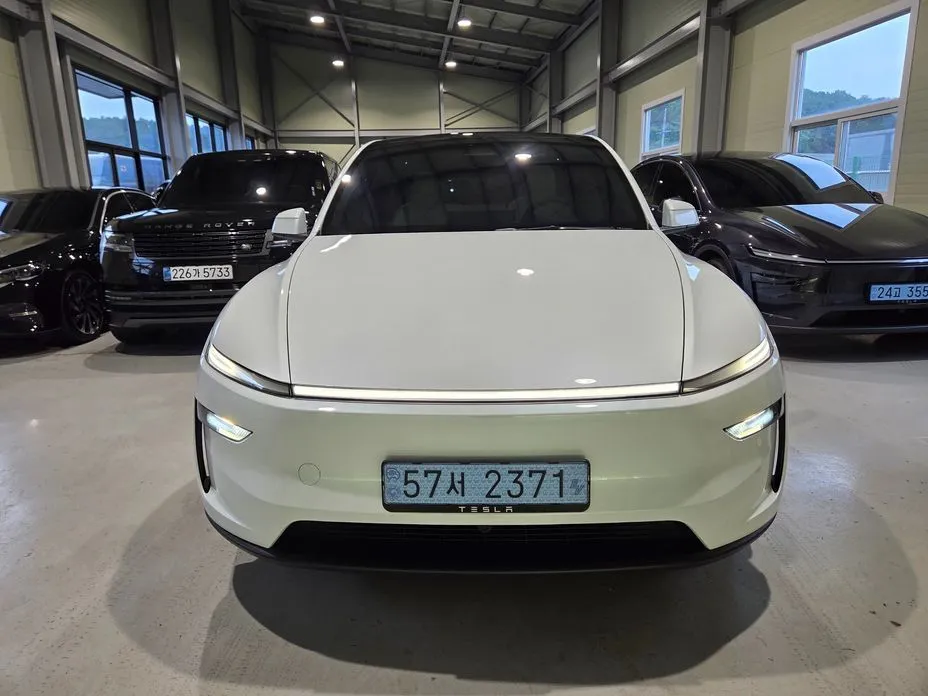 Tesla Model Y — фото 7