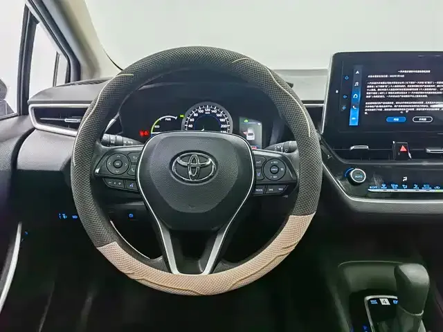 Toyota Corolla — фото 6