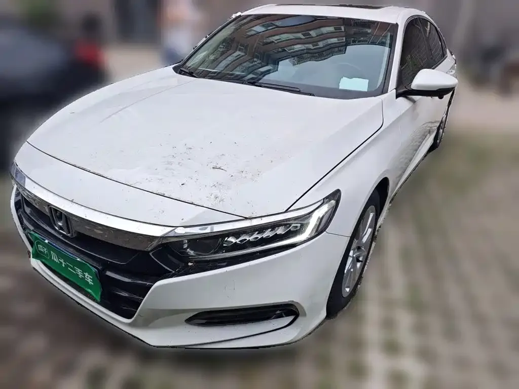 Honda Accord — фото 1