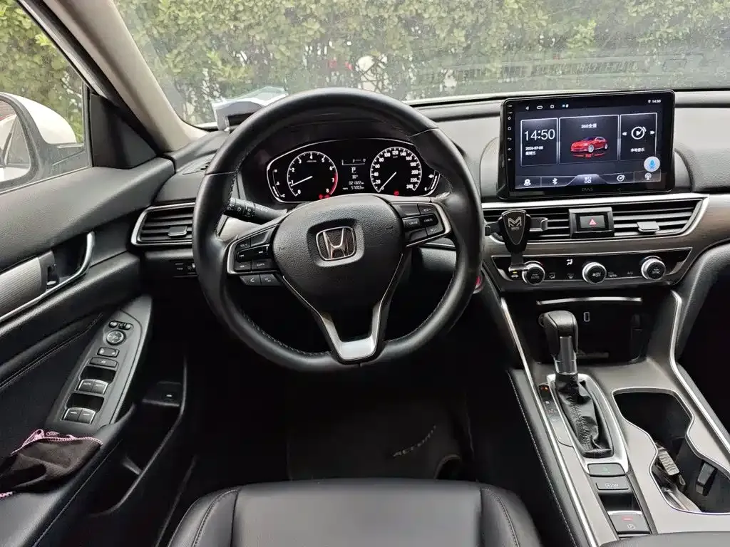 Honda Accord — фото 9