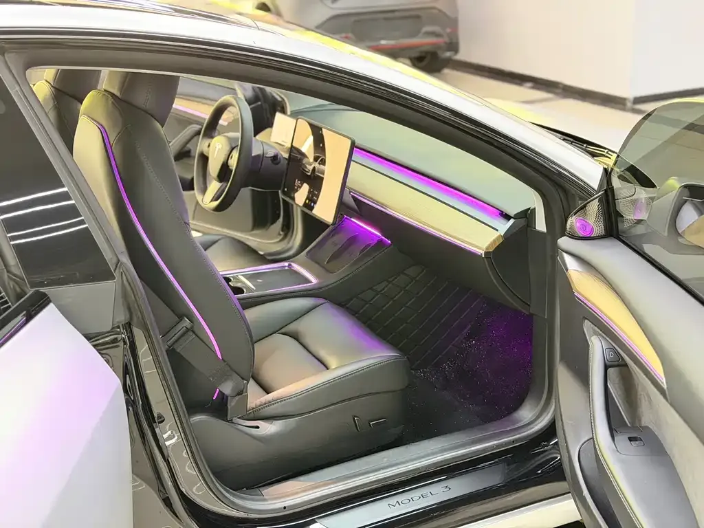 Tesla Model 3 — фото 6