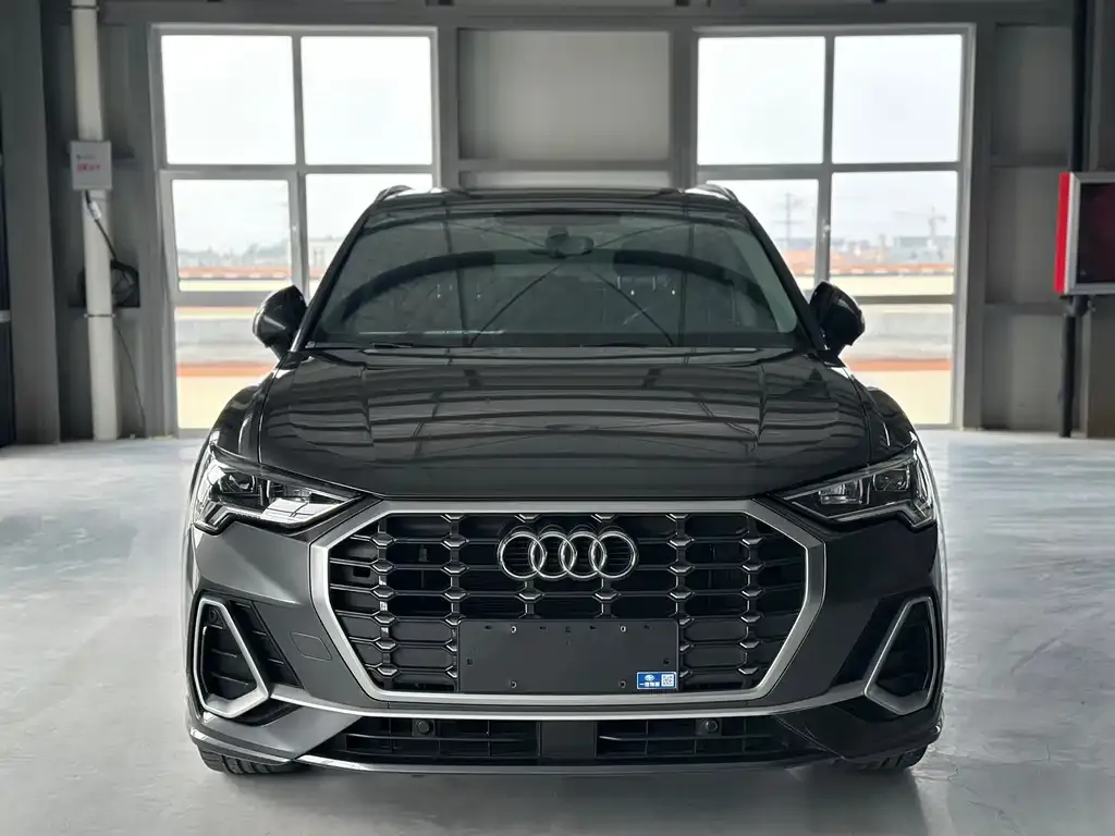 Audi Q3 — фото 4