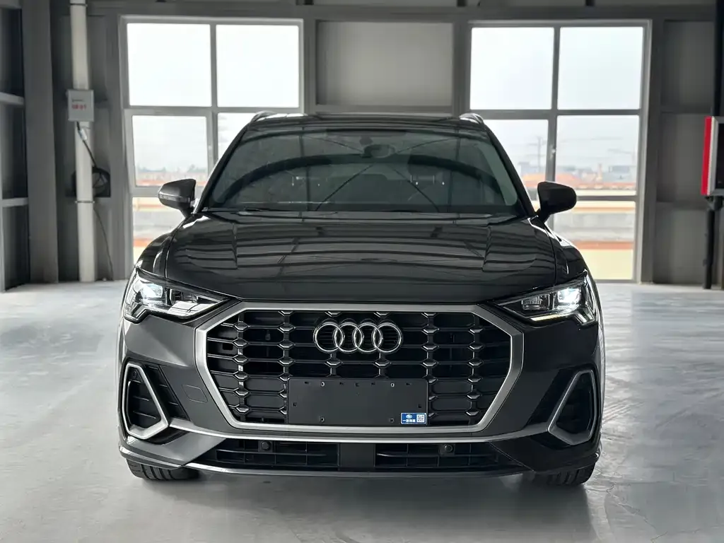 Audi Q3 — фото 7